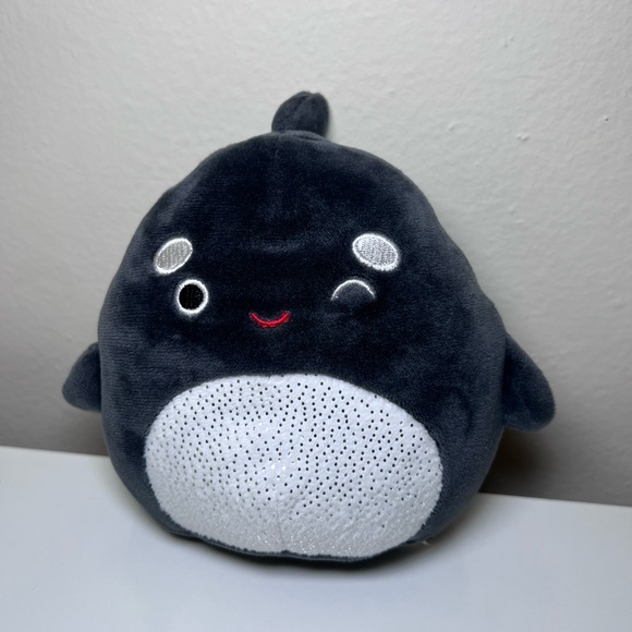 Kai Whale Squishmallows from box set - Picture 8 of 8